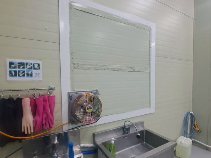 평택 세척실 창 환풍기 설치 완료 현장